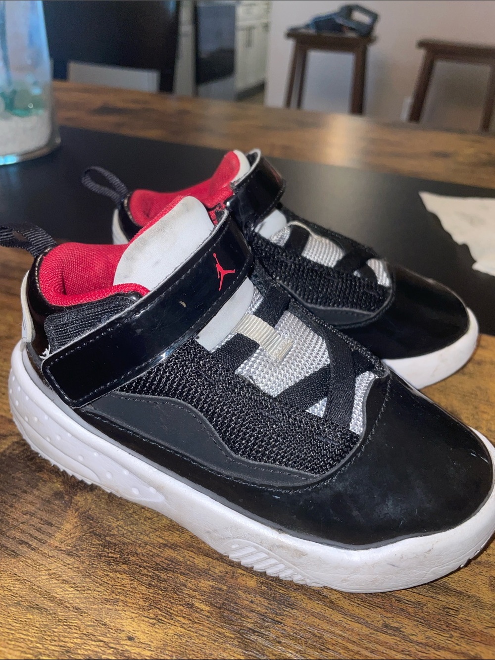 JORDAN Black & Red Athletic Sneakers